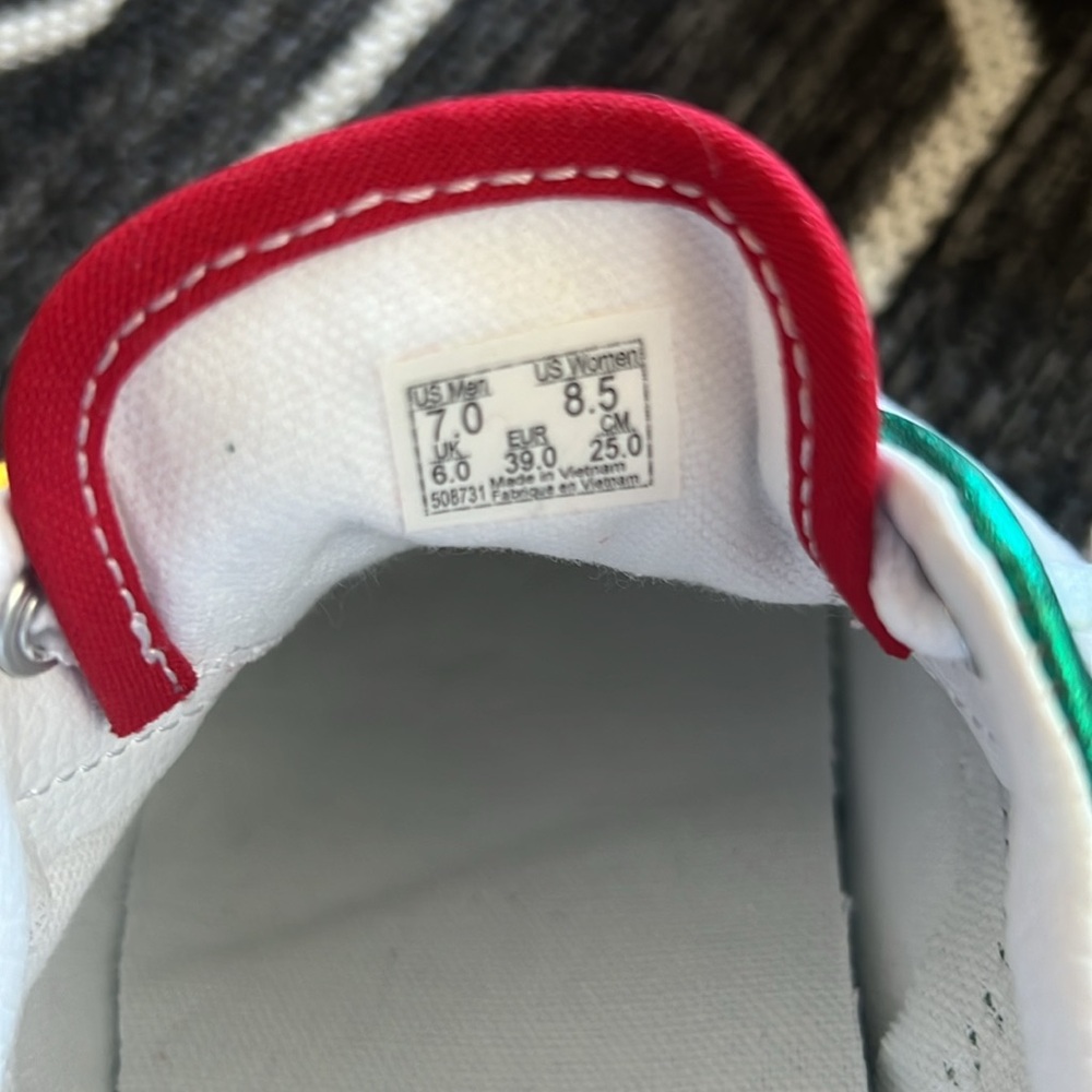 Vans Pride Collection - Picture 5 of 5